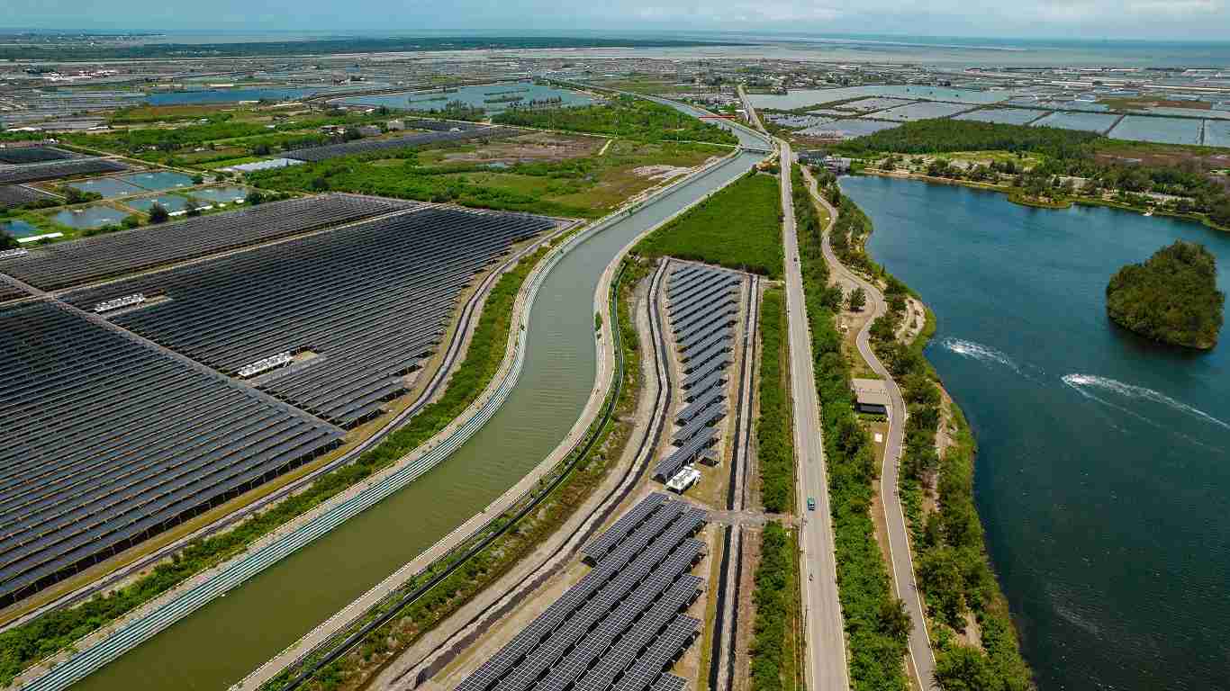 CG电子能源事业提供智慧能源管理、、太阳能监控管理、、、、全方位电厂建置及运维解决方案，，，，并拥有管理超过6000案场的经验